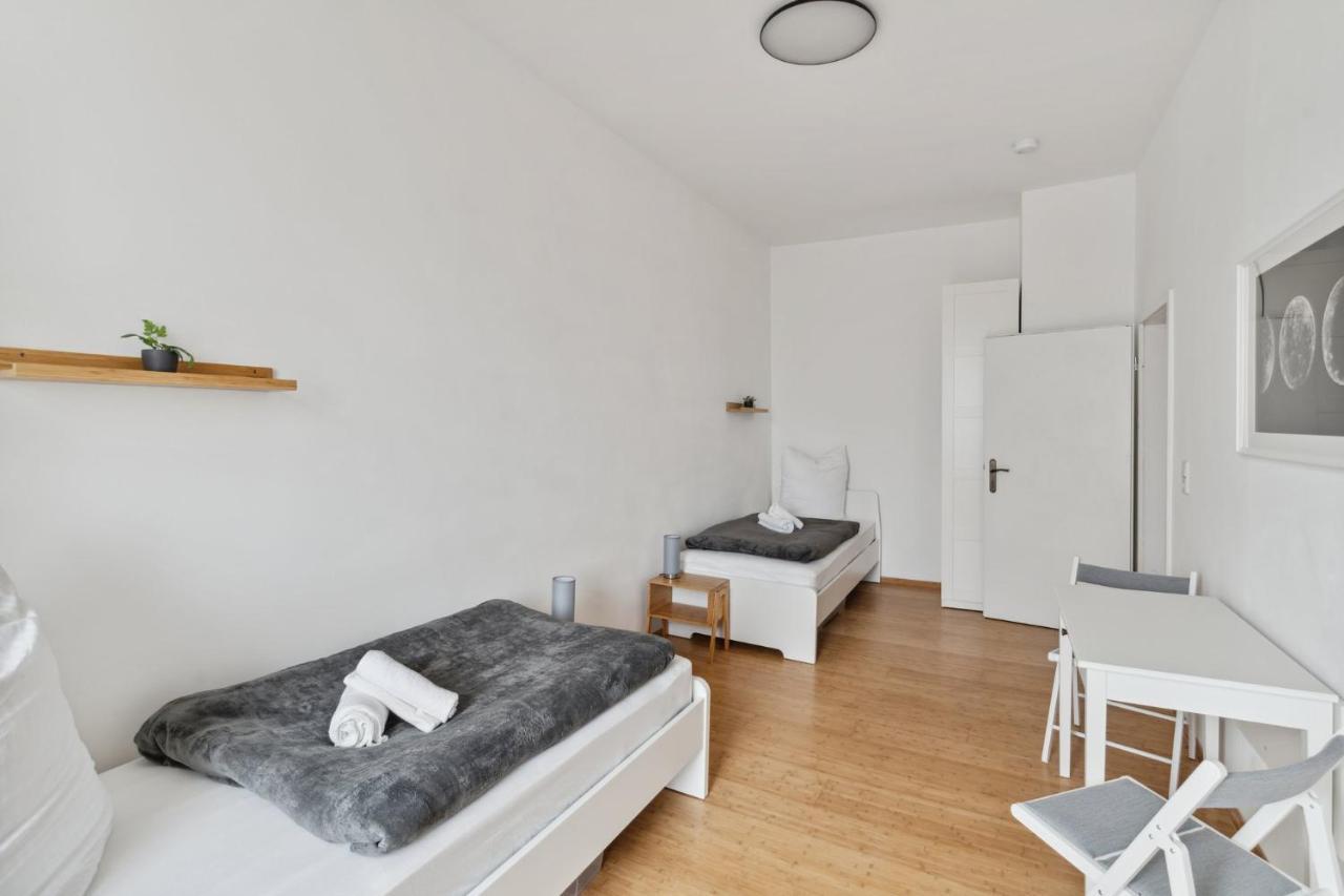 Apartment Fuer 13 Gaeste, 5 Schlafzimmer, 2 Baeder, 2 Loggia'S, Leipzig Zentrum Ost Εξωτερικό φωτογραφία