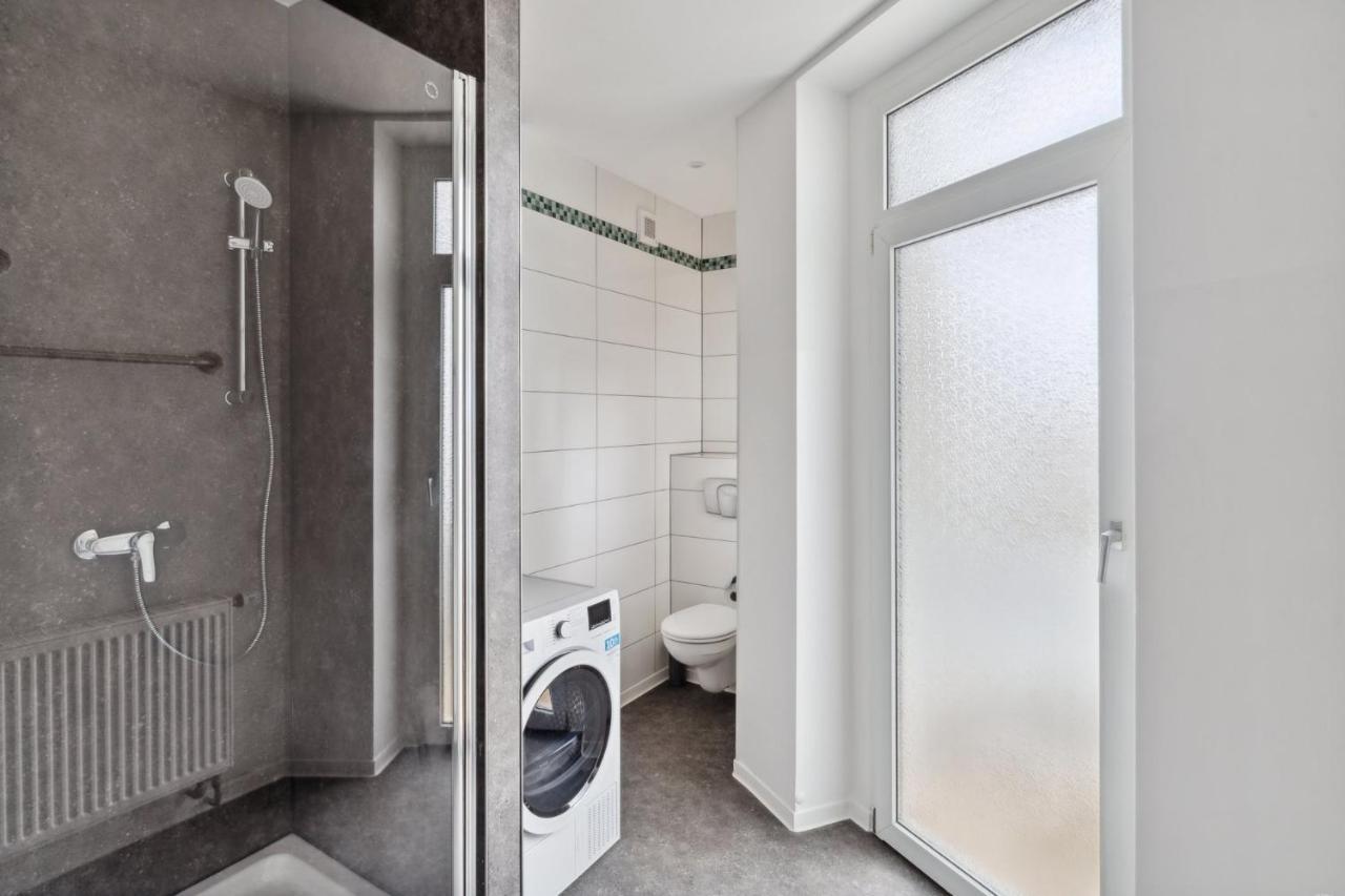 Apartment Fuer 13 Gaeste, 5 Schlafzimmer, 2 Baeder, 2 Loggia'S, Leipzig Zentrum Ost Εξωτερικό φωτογραφία